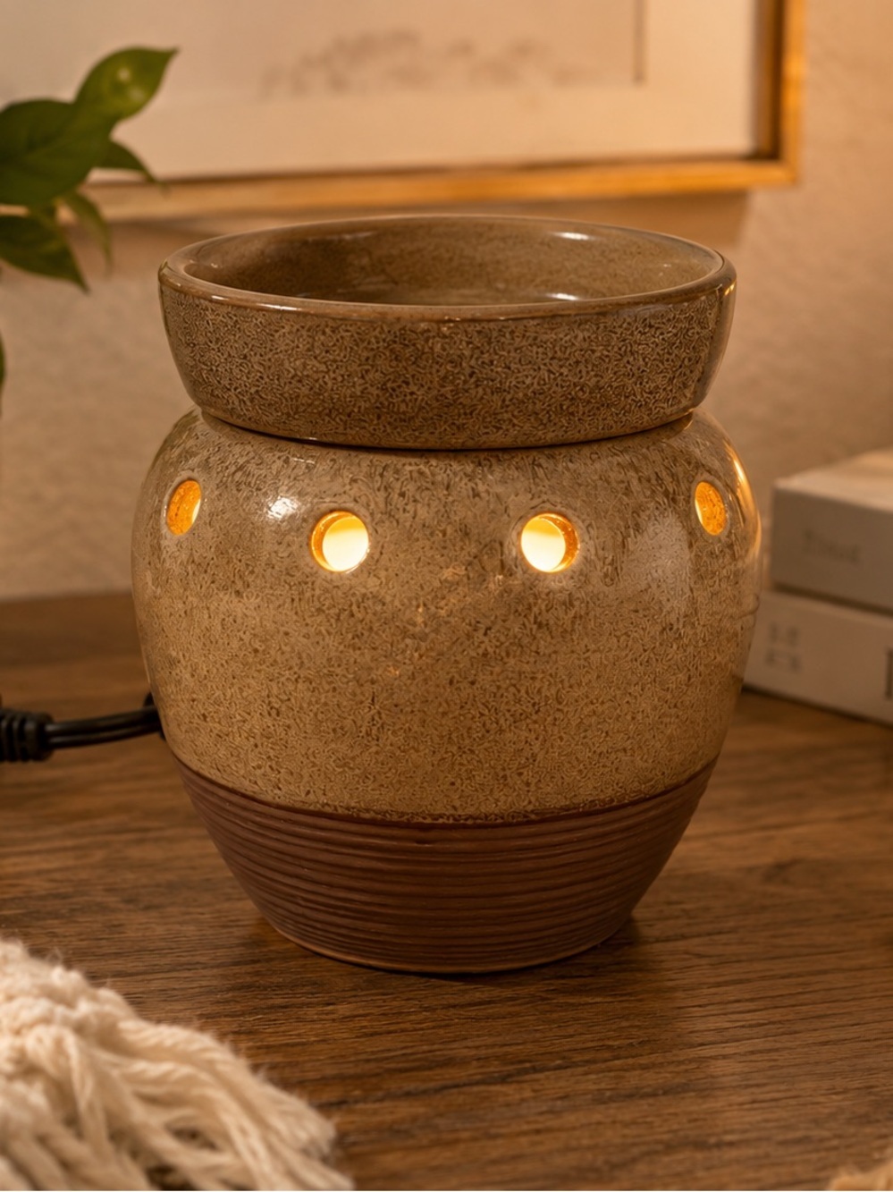Scentsy Limestone Ceramic Wax Warmer Mid Size Electric Oil Burner Home Fragrance